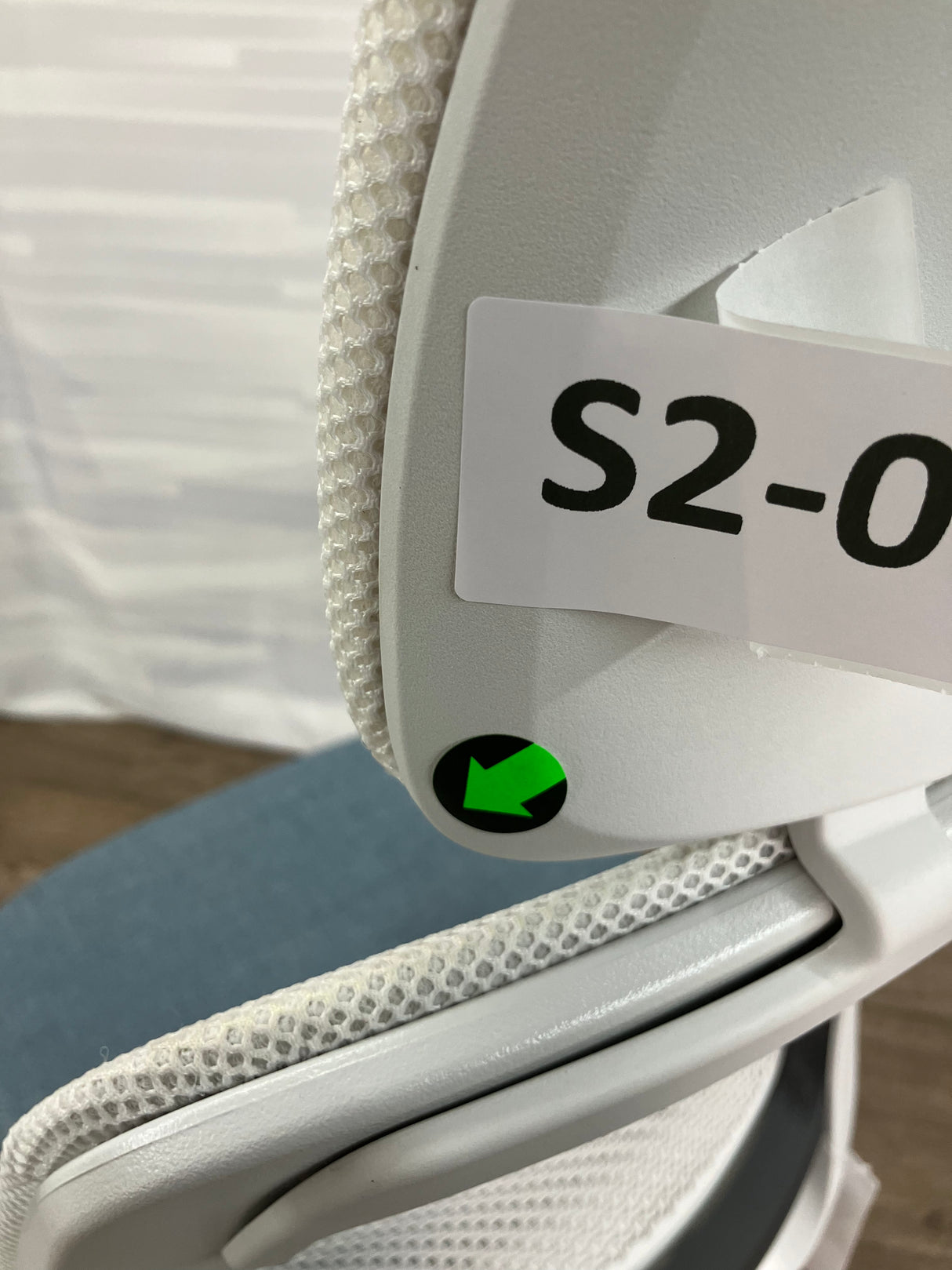S2-0009 - Steelcase Series 2 with Headrest - Grade B