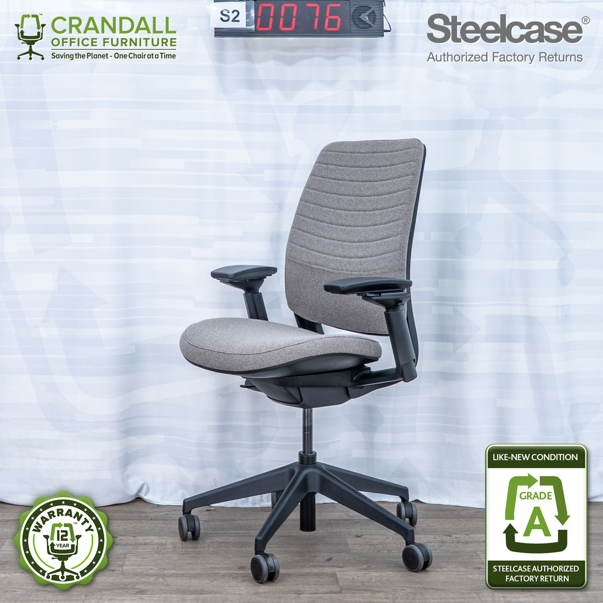 S2-0076 - Steelcase Series 2 - Grade A