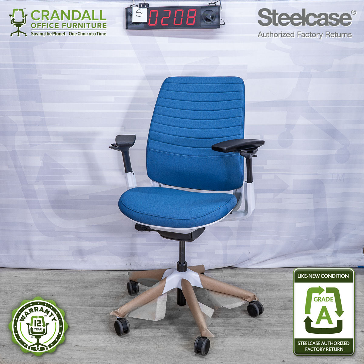S-0208 - Steelcase Series 2  - Grade A