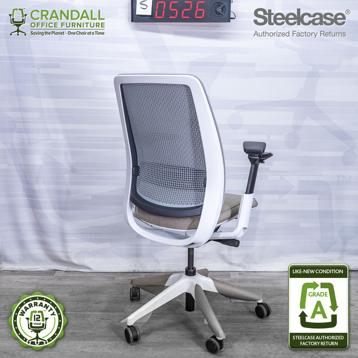 S-0526 - Steelcase Series 2 - Grade A