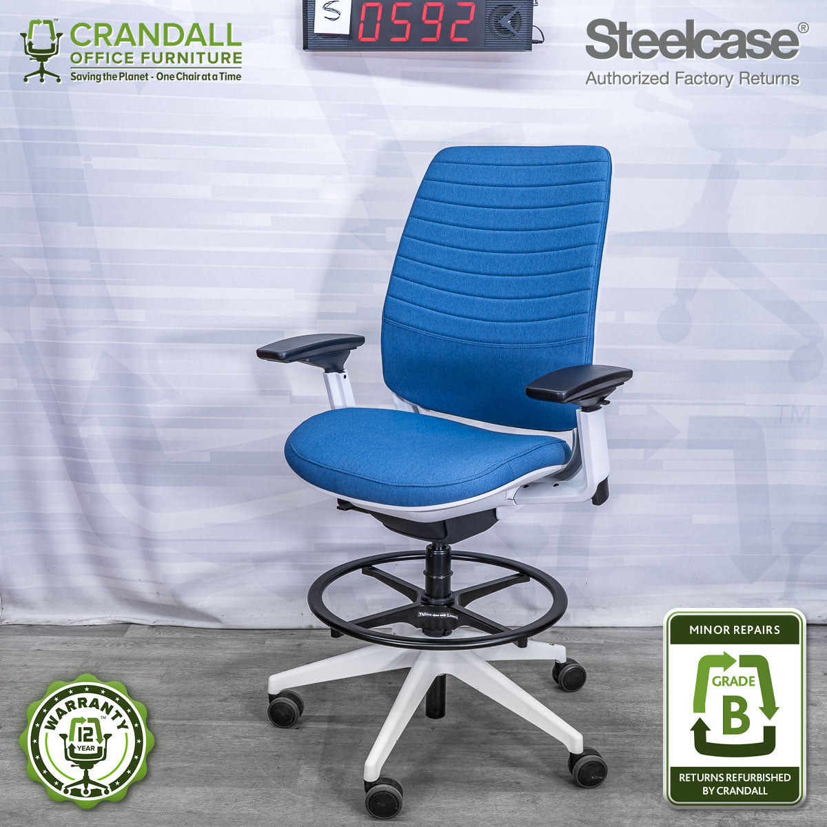 S-0592 - Steelcase Series 2 - Grade B