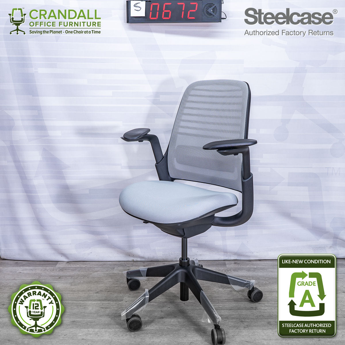 S-0672 - Steelcase Series 1 - Grade A