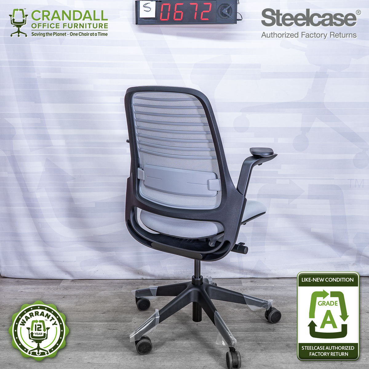 S-0672 - Steelcase Series 1 - Grade A