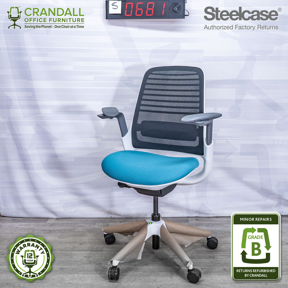 S-0681 - Steelcase Series 1 - Grade B