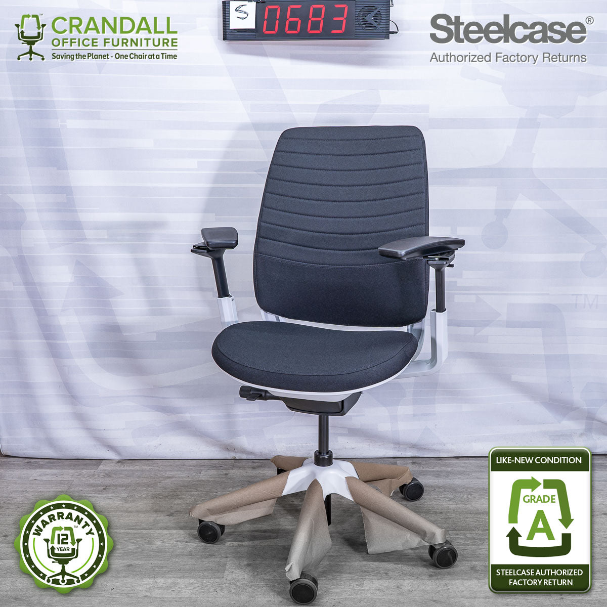 S-0683 - Steelcase Series 2 - Grade A