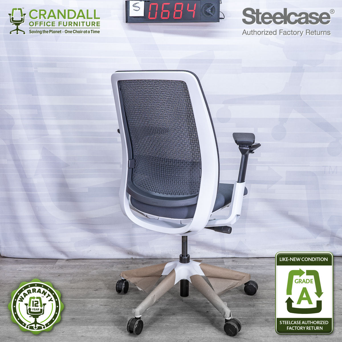 S-0684 - Steelcase Series 2 - Grade A