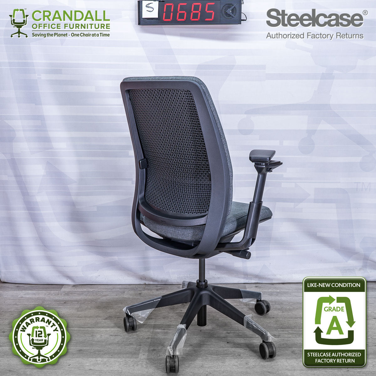 S-0685 - Steelcase Series 2 - Grade A