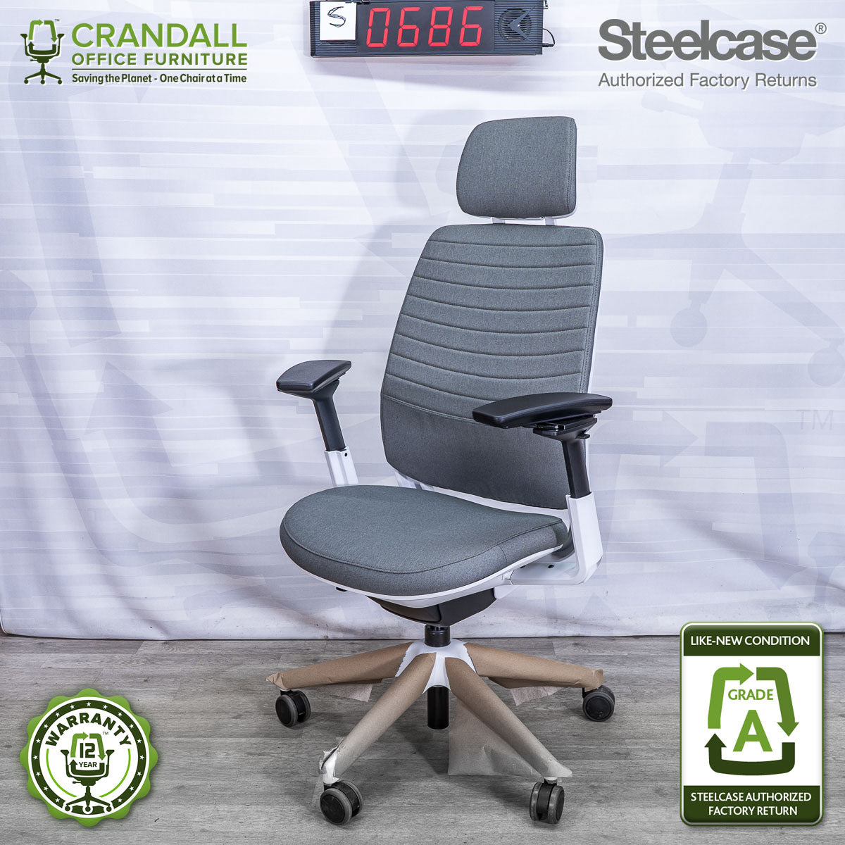 S-0686 - Steelcase Series 2 - Grade A