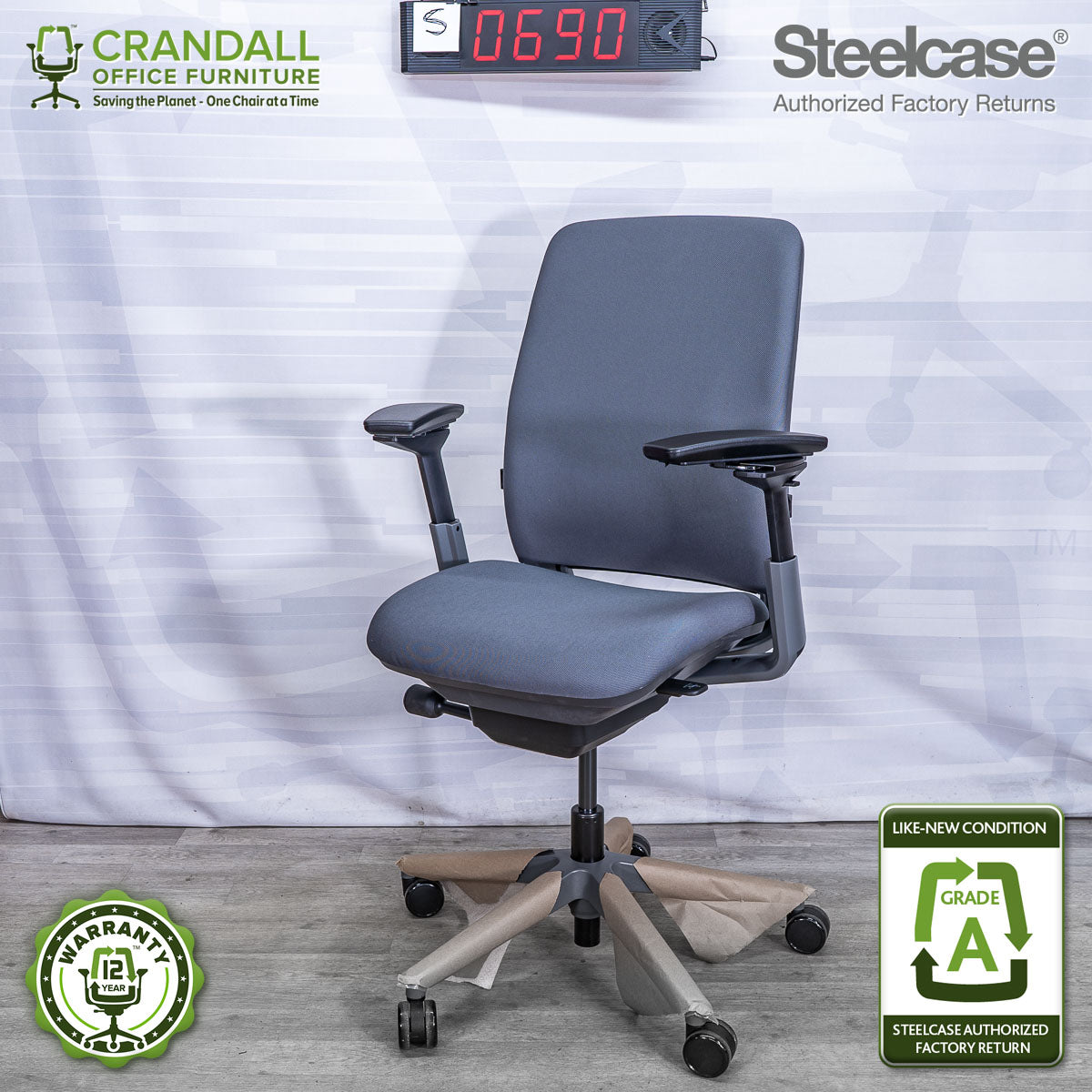 S-0690 - Steelcase Amia - Grade A
