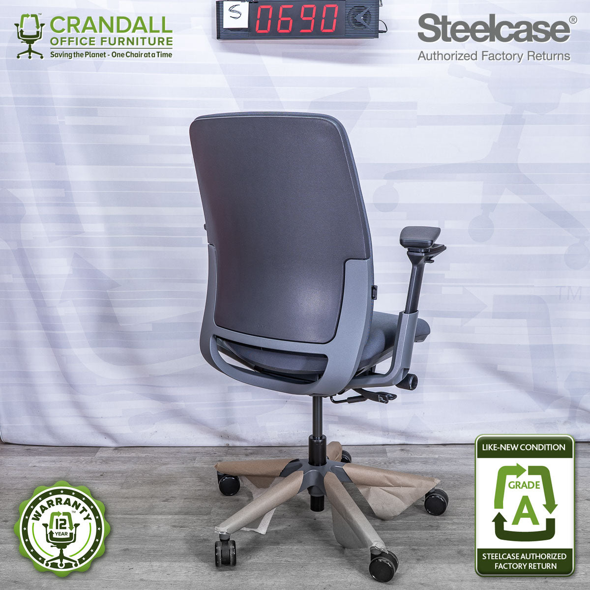 S-0690 - Steelcase Amia - Grade A