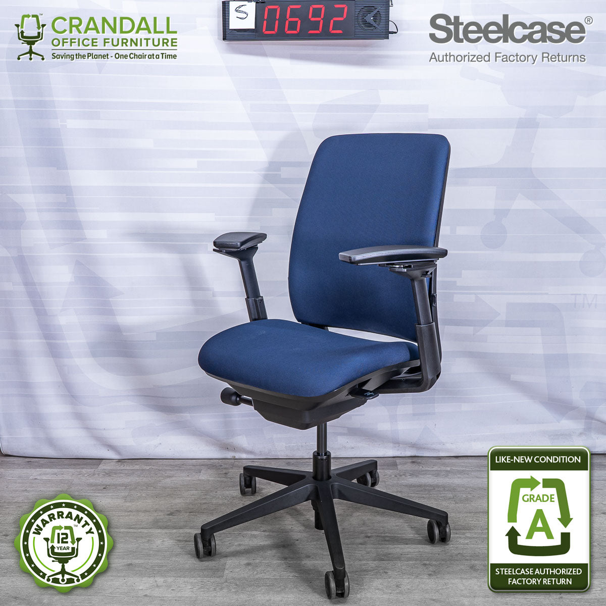 S-0692 - Steelcase Amia - Grade A