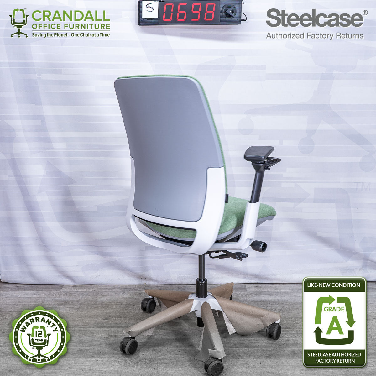 S-0698 - Steelcase Amia - Grade A