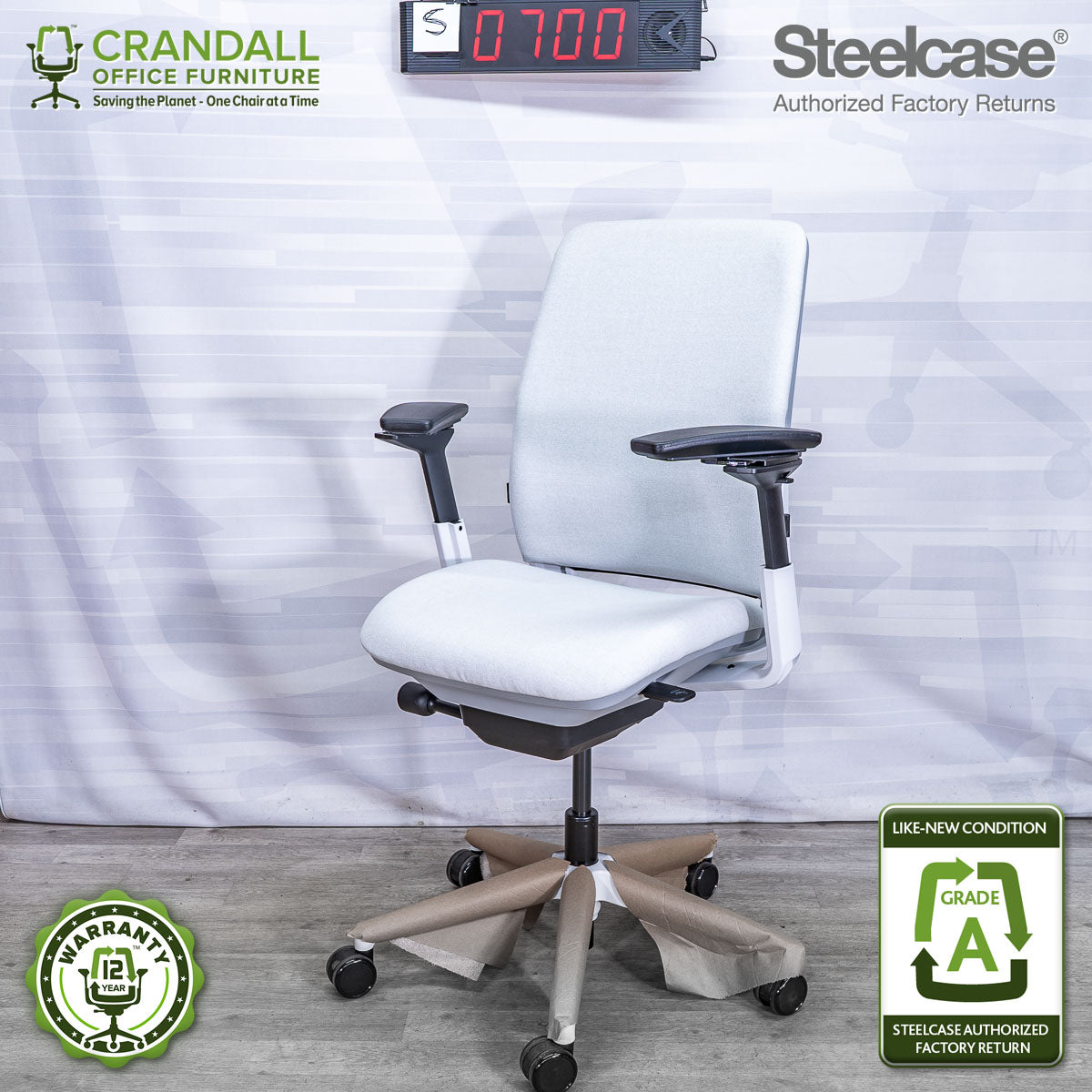 S-0700 - Steelcase Amia - Grade A