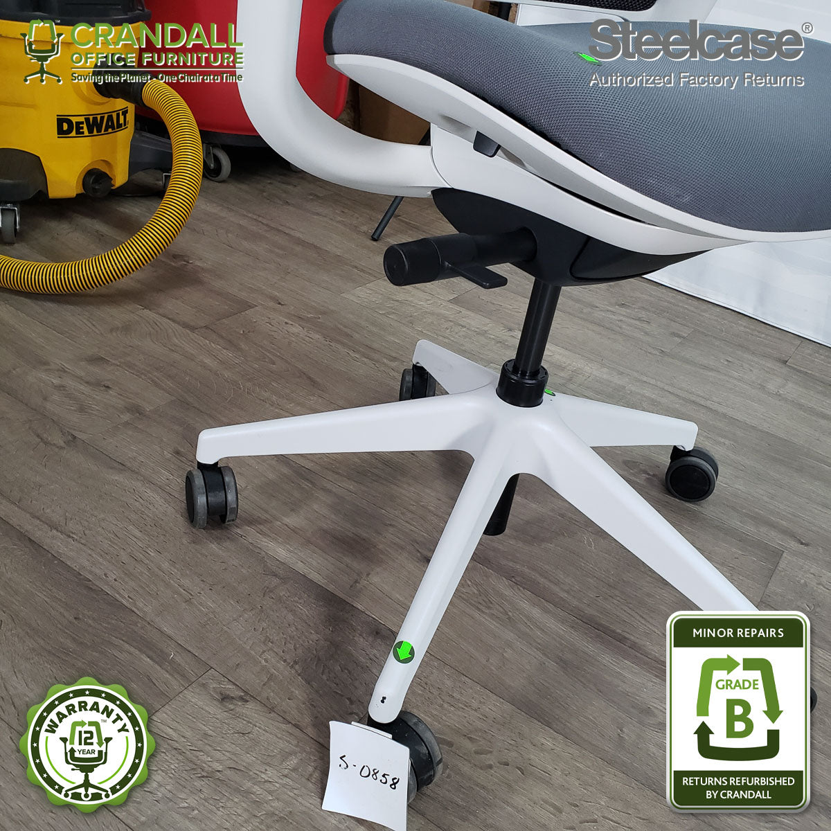 S-0858 - Steelcase Series 1 - Grade B