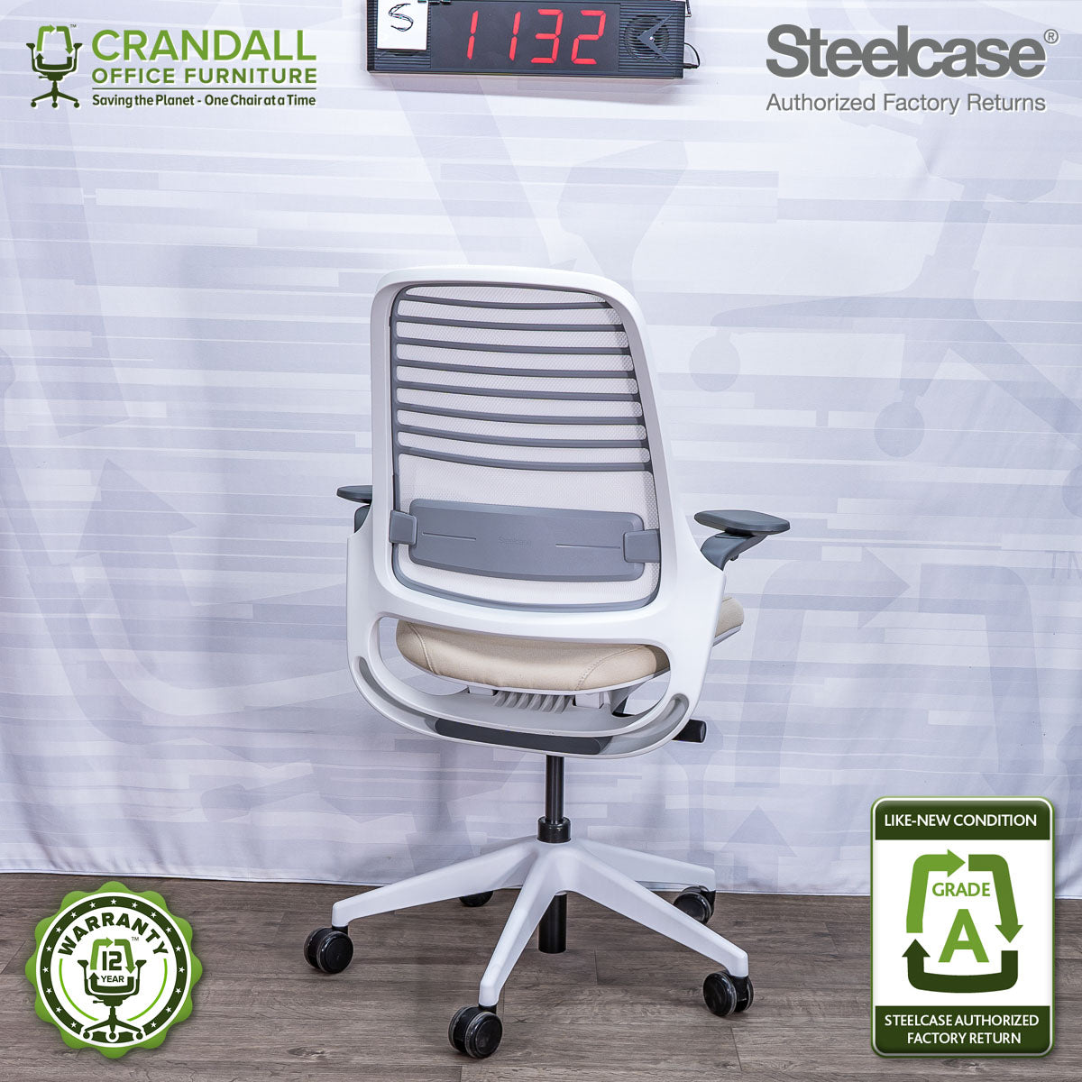 S-1132 - Steelcase Series 1 - Grade A