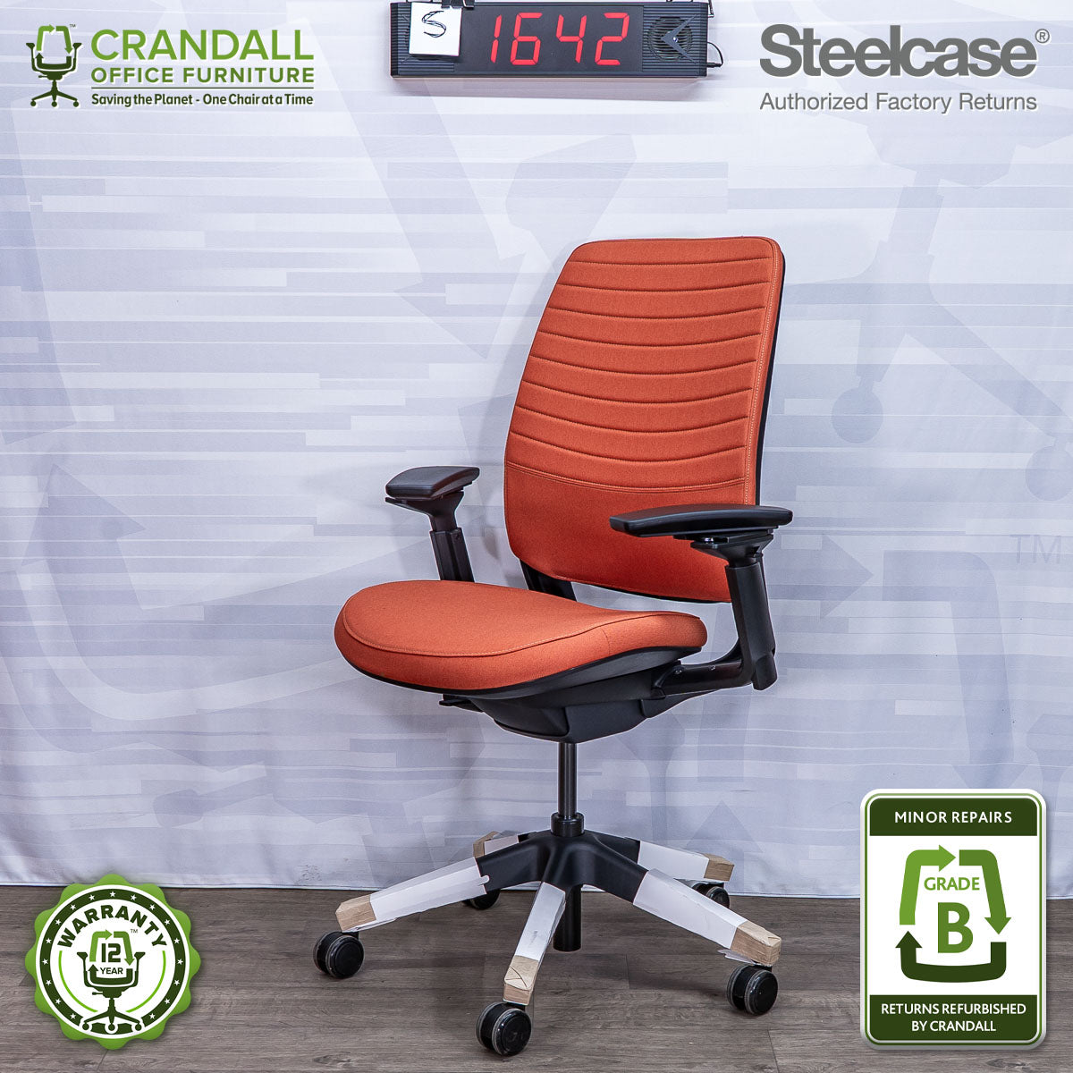 S-1642 - Steelcase Series 2 - Grade B