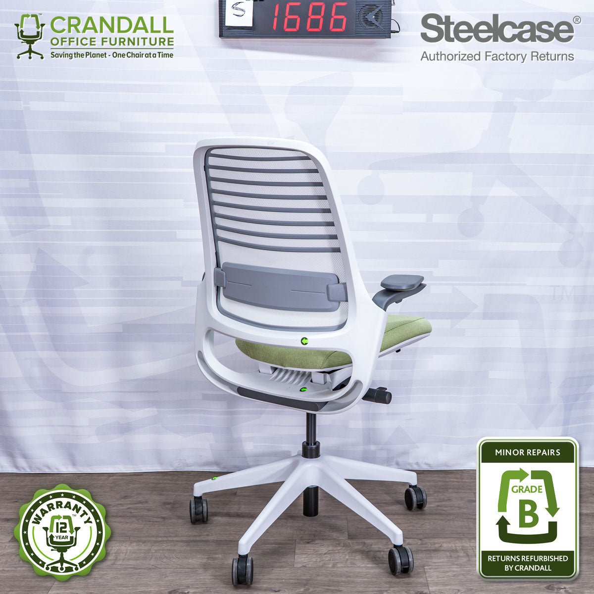 S-1686 - Steelcase Series 1 - Grade B