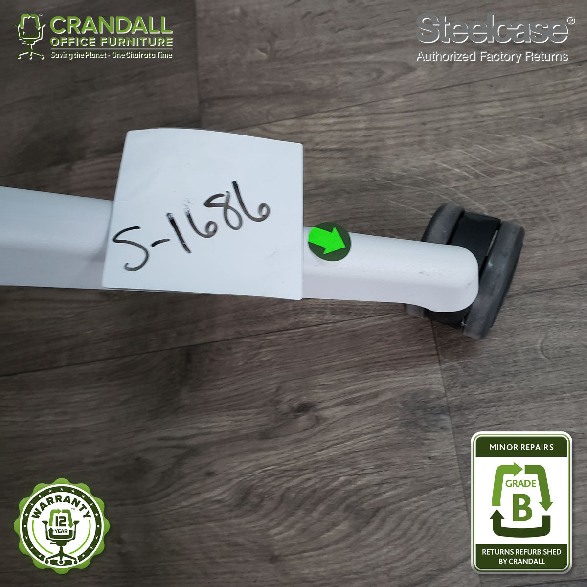 S-1686 - Steelcase Series 1 - Grade B