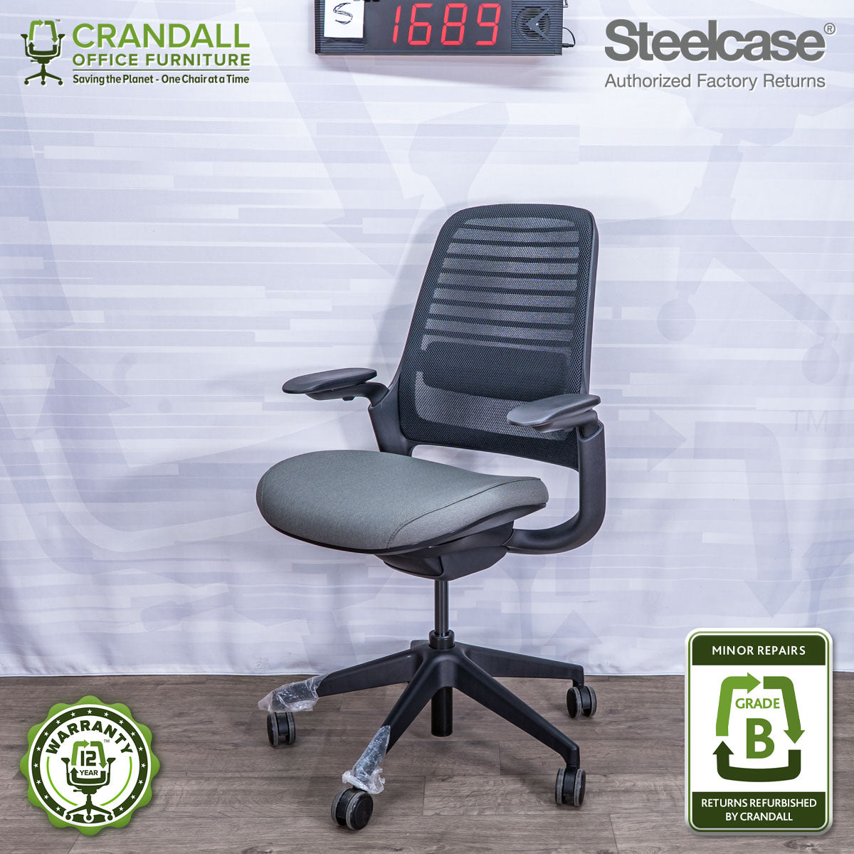 S-1689 - Steelcase Series 1 - Grade B