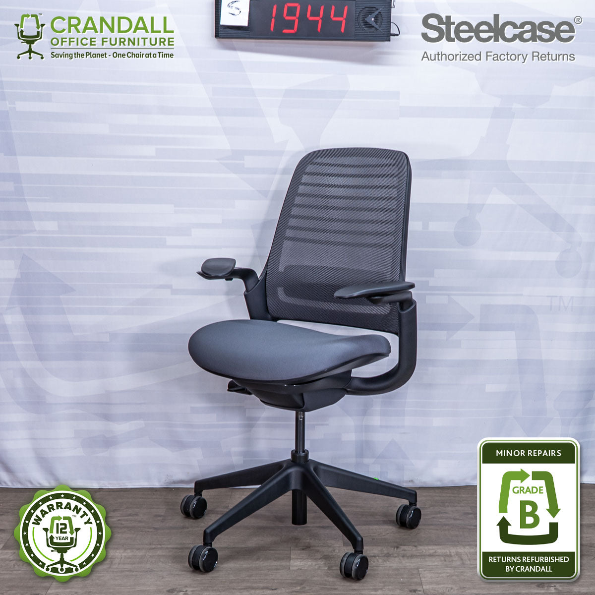 S-1944 - Steelcase Series 1 - Grade B