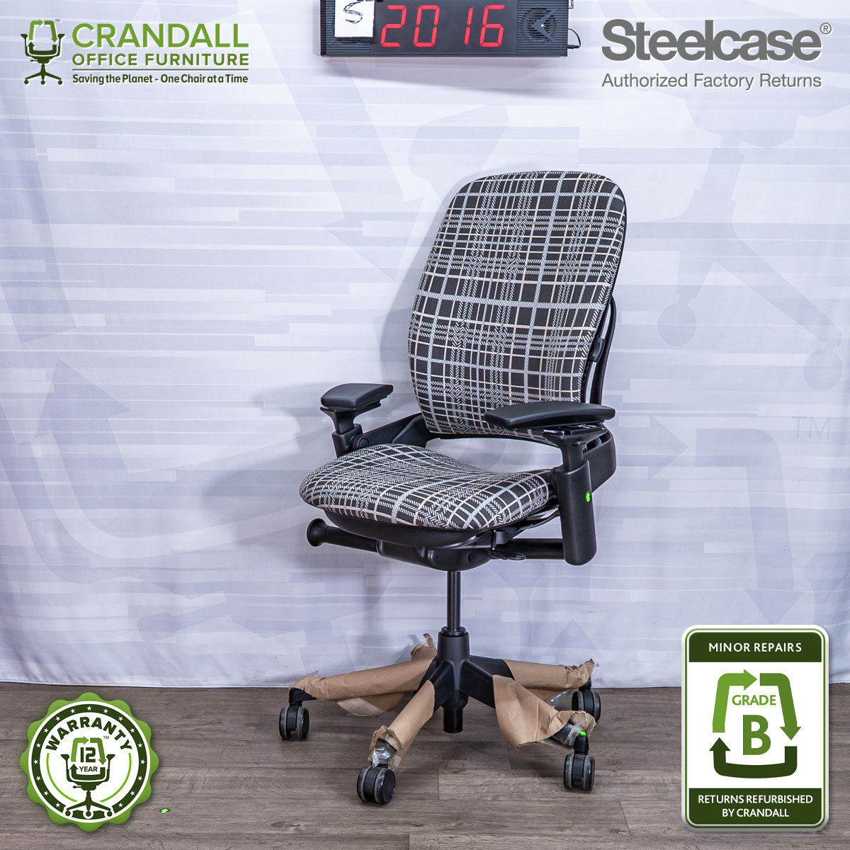 S-2016 - Steelcase V2 Leap - Grade B