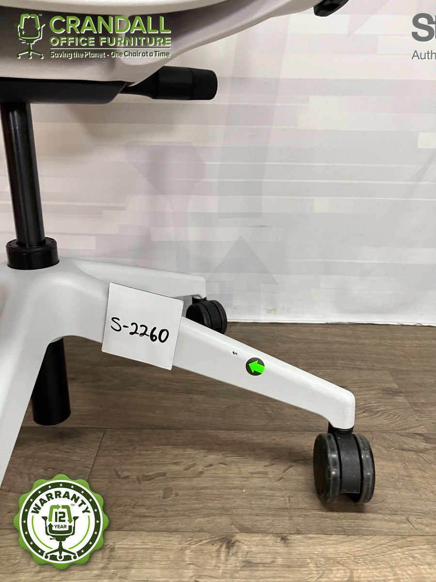 S-2260 - Steelcase Series 2 - Grade B