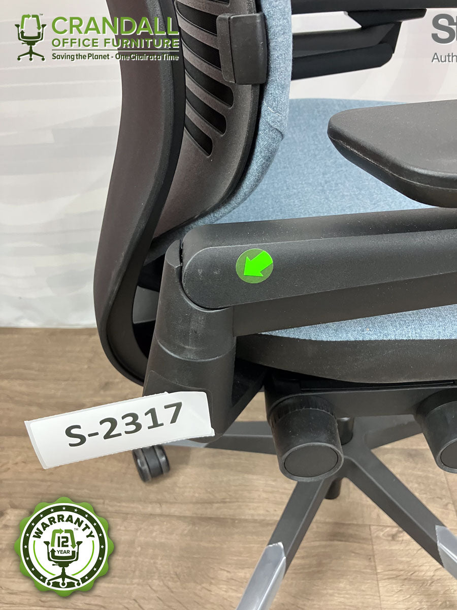 S-2317 - Steelcase Gesture - Grade B