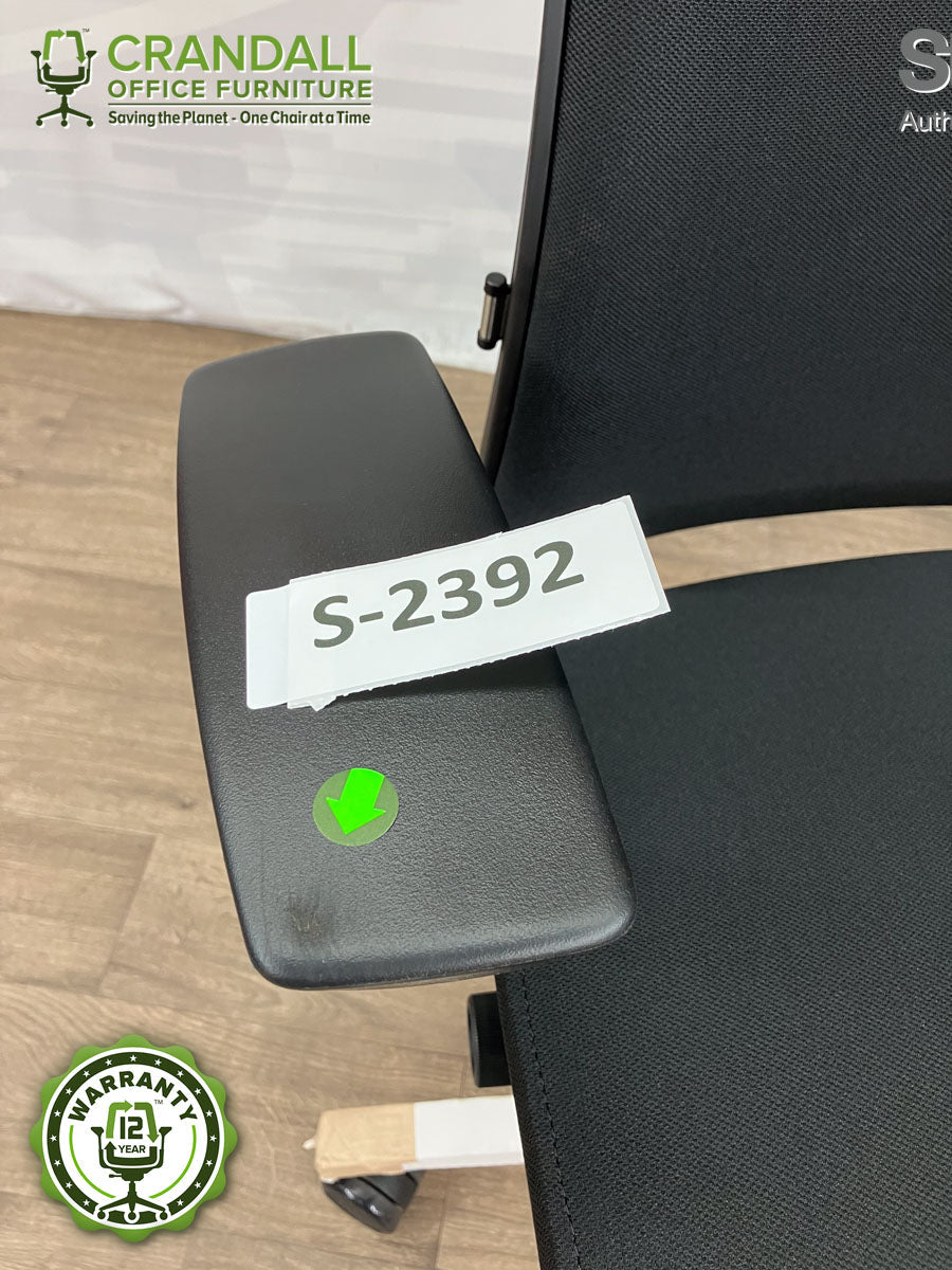 S-2392 - Steelcase V2 Think - Grade B