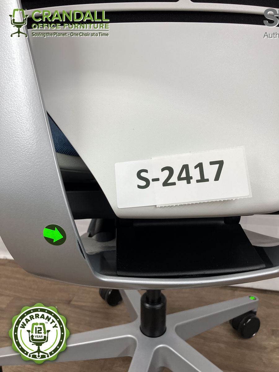 S-2417 - Steelcase Gesture - Grade B