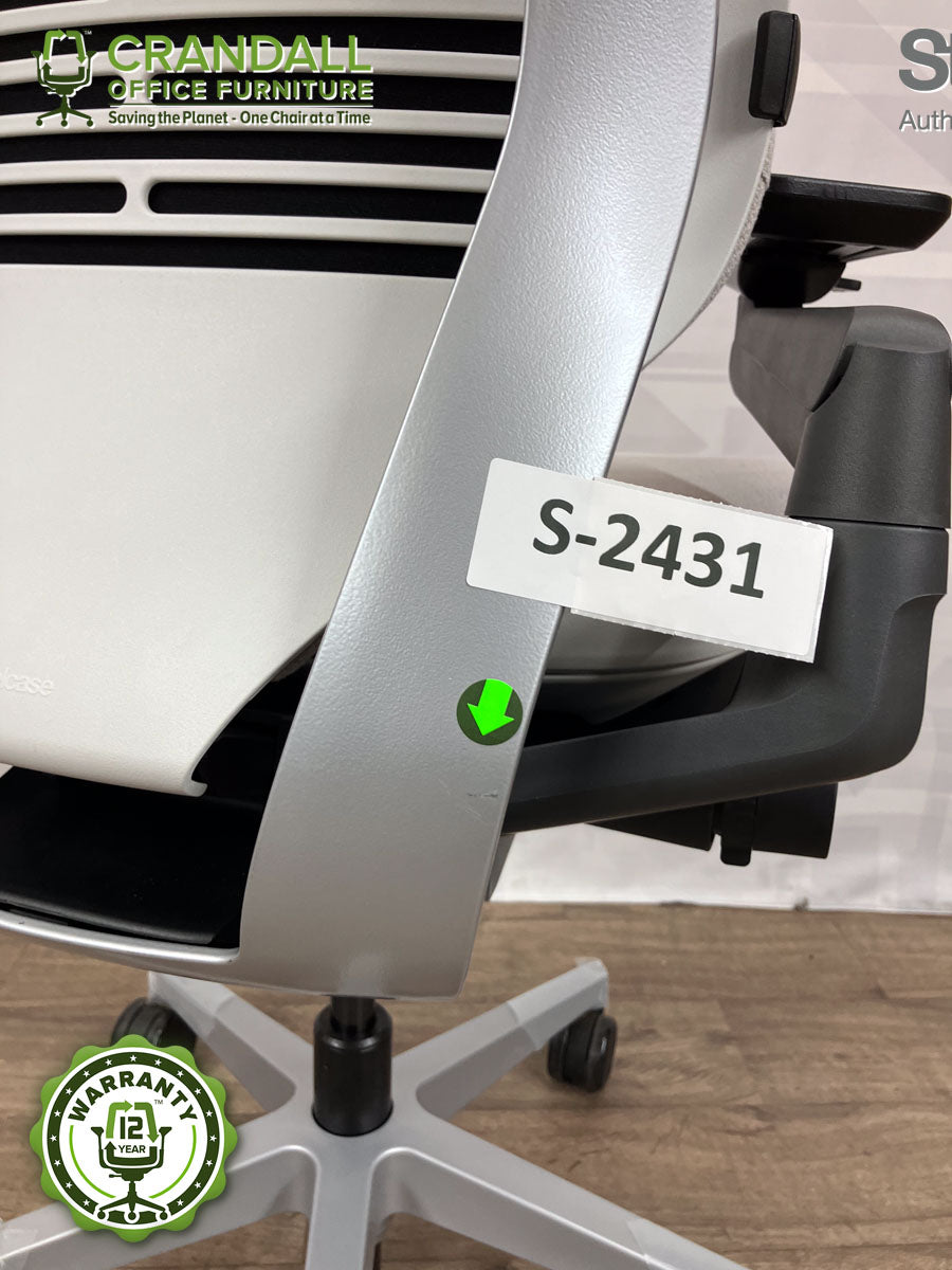 S-2431 - Steelcase Gesture - Grade B