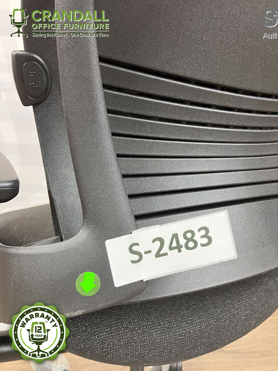 S-2483 - Steelcase V2 Leap - Grade B