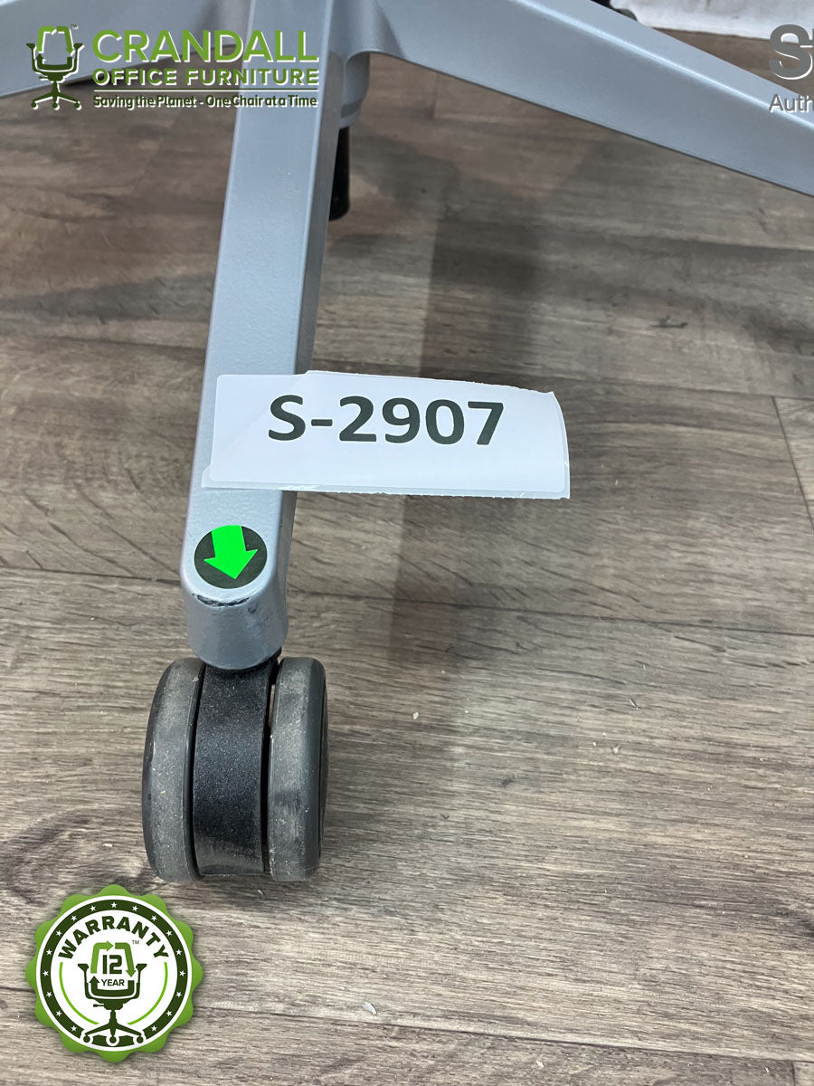 S-2907 - Steelcase Gesture - Grade B