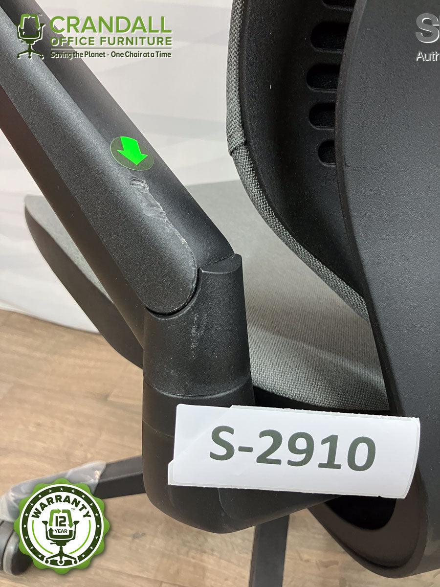 S-2910 - Steelcase Gesture with Headrest - Grade B