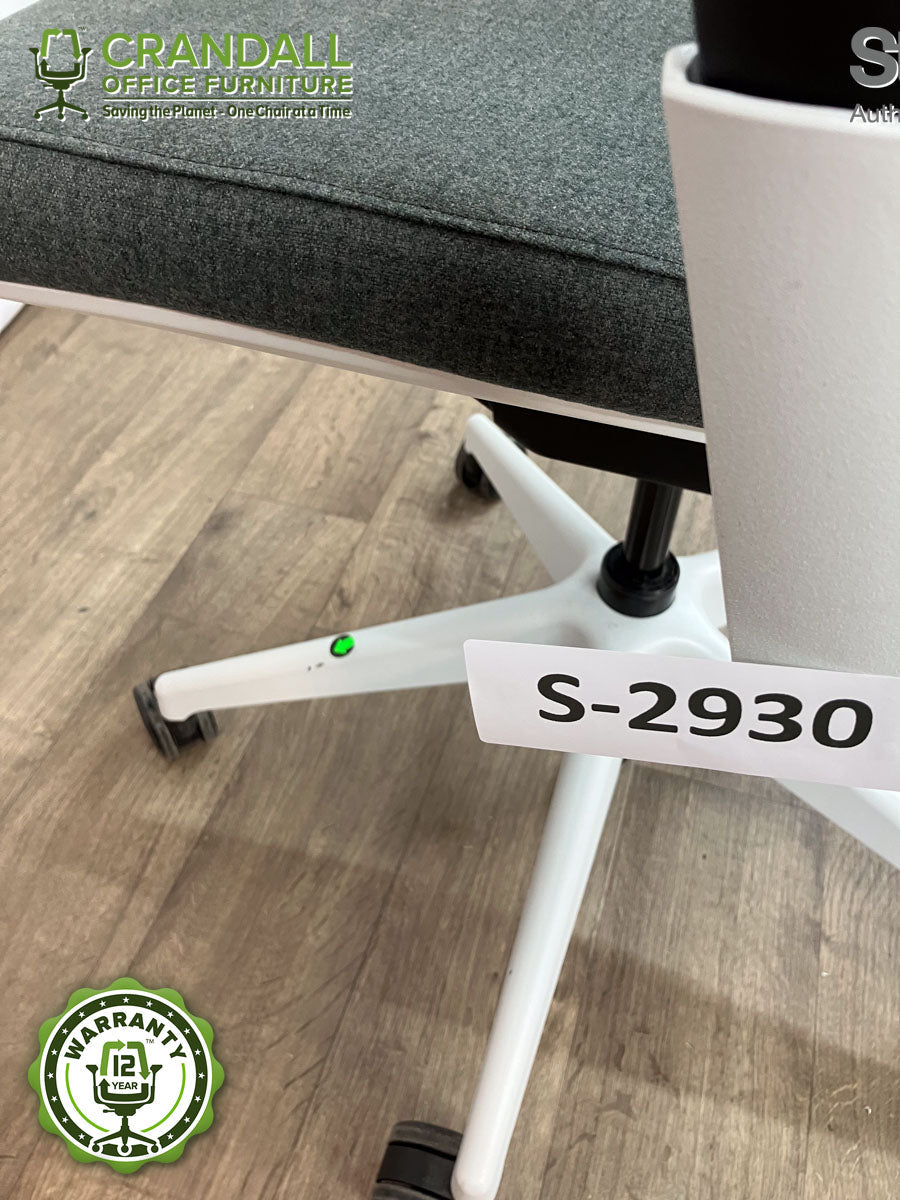 S-2930 - Steelcase Series 2 with Headrest - Grade B