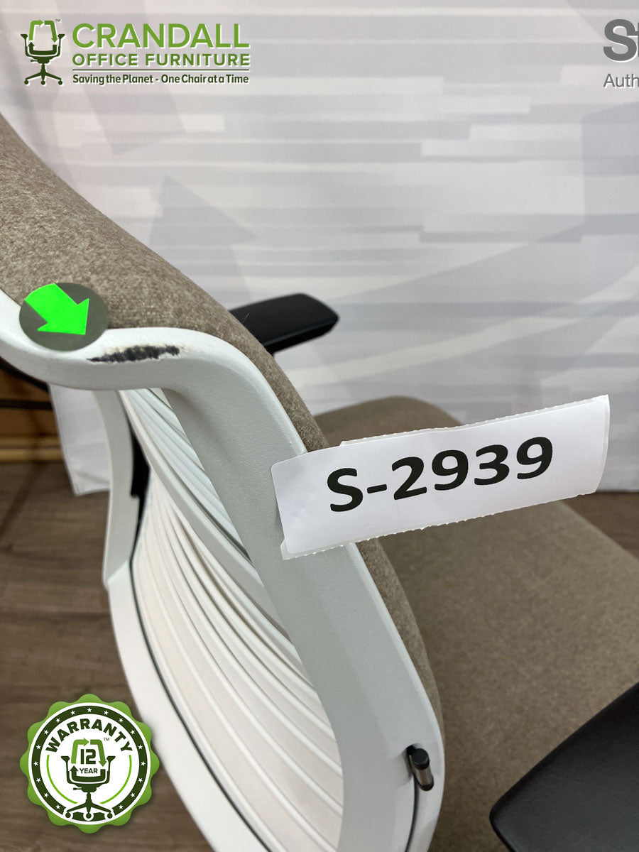 S-2939 - Steelcase Think - Grade B