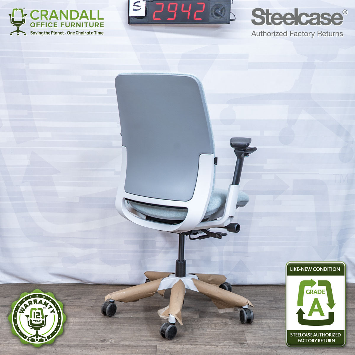 S-2942 - Steelcase Amia - Grade A