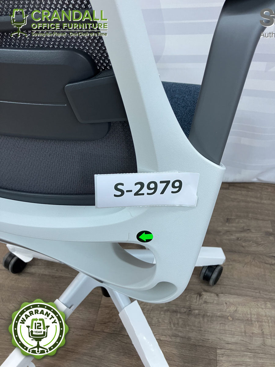 S-2979 - Steelcase Series 1 - Grade B