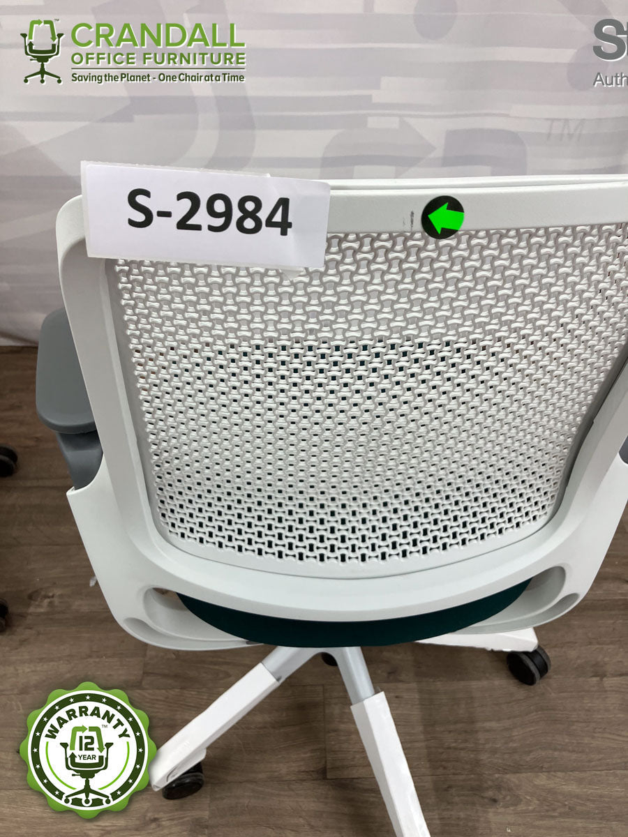 S-2984 - Steelcase Series 1 - Grade B