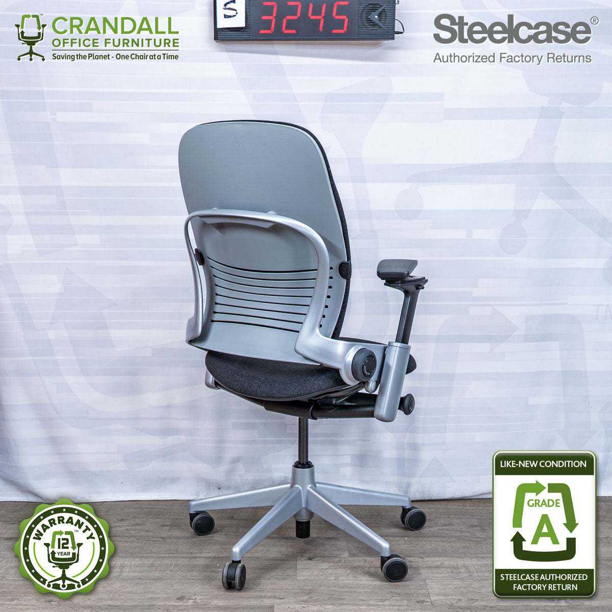 S-3245 - Steelcase V2 Leap- Grade A