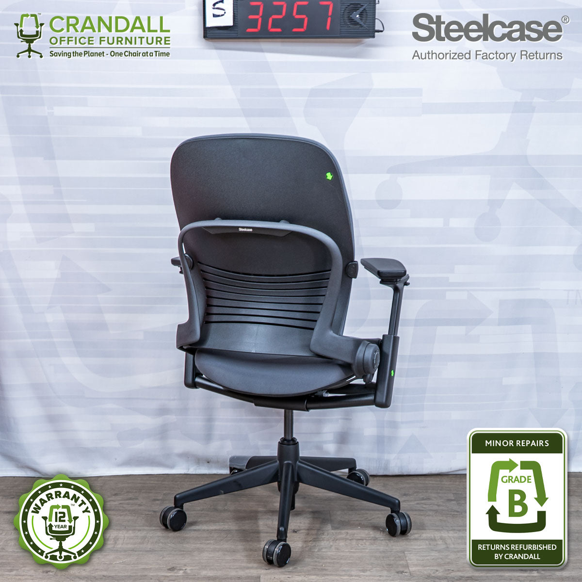S-3257 - Steelcase V2 Leap- Grade B