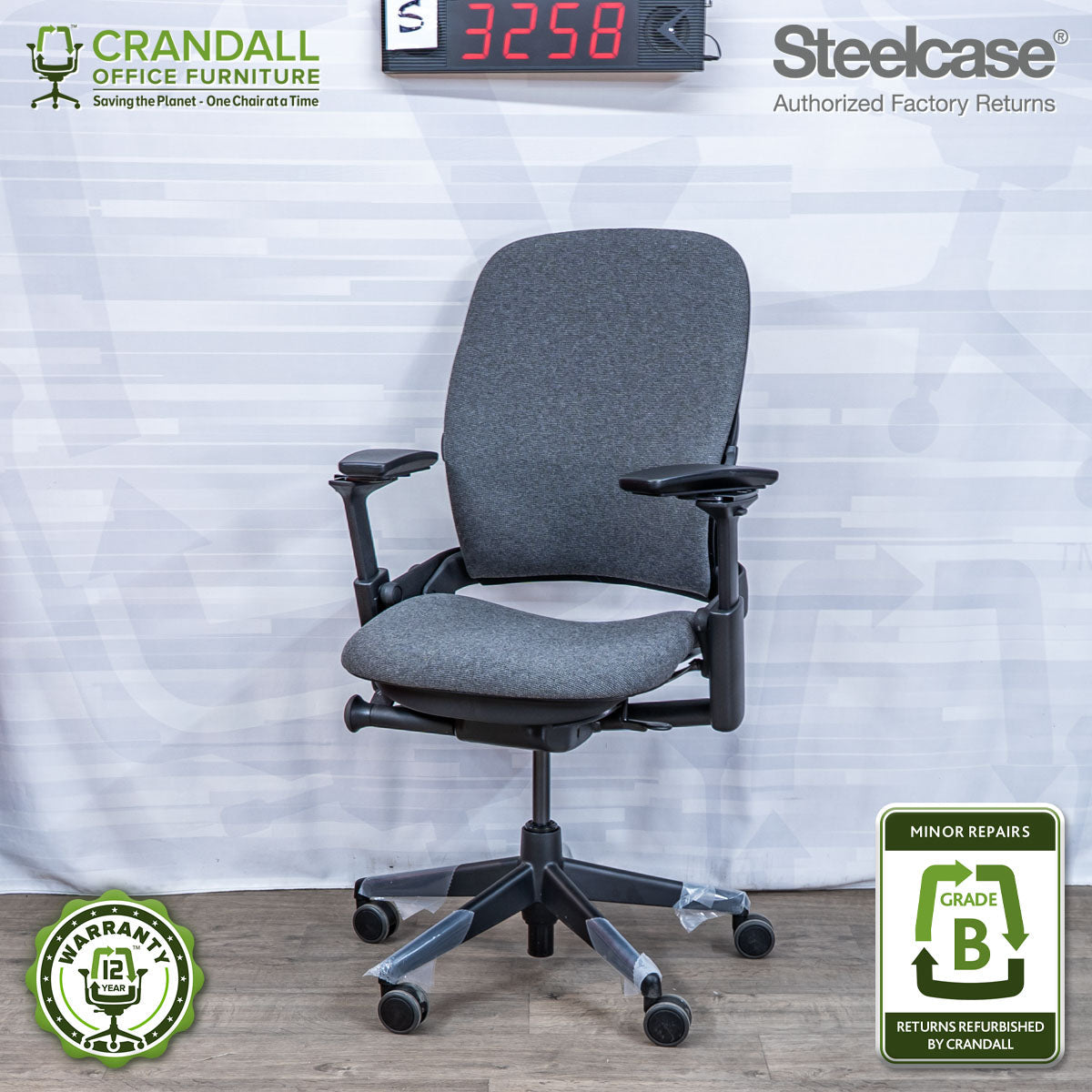 S-3258 - Steelcase V2 Leap- Grade B