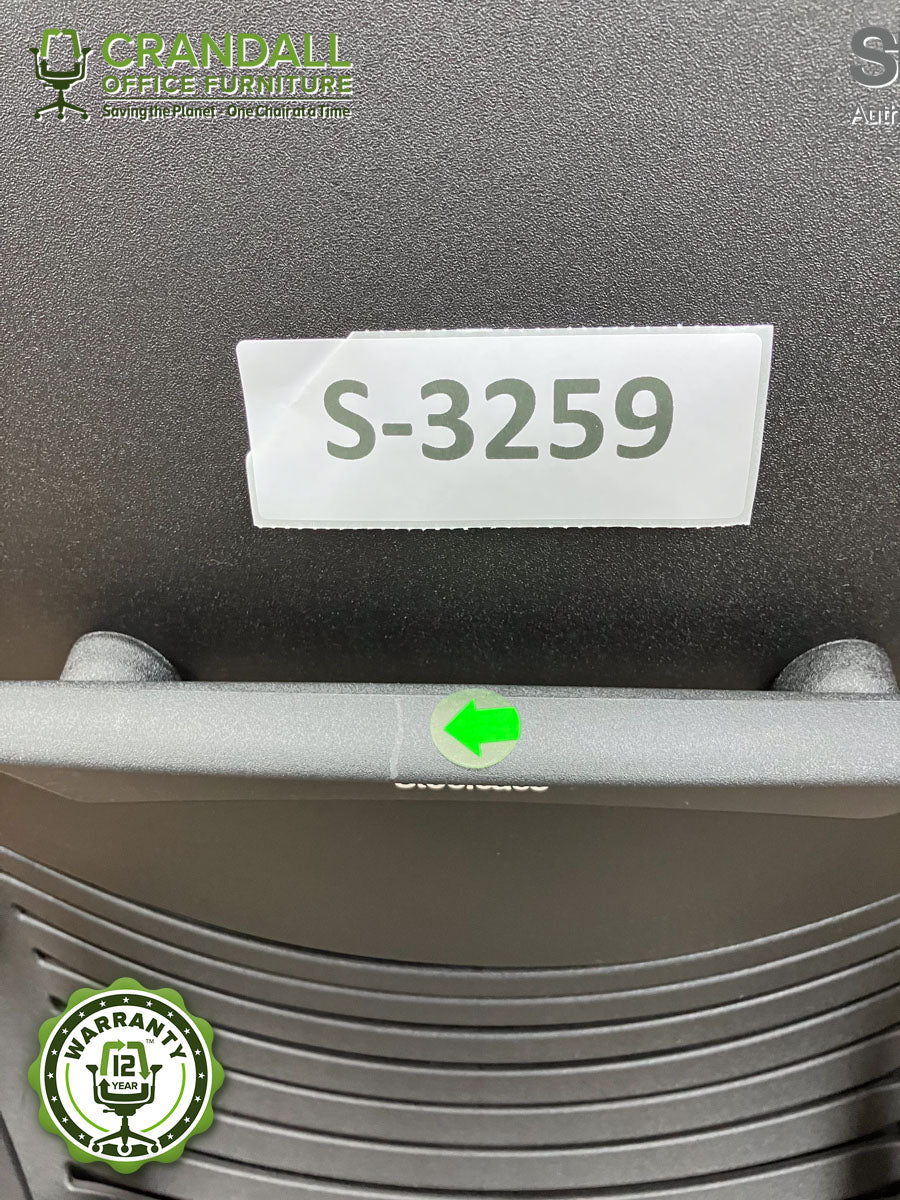 S-3259 - Steelcase V2 Leap- Grade B