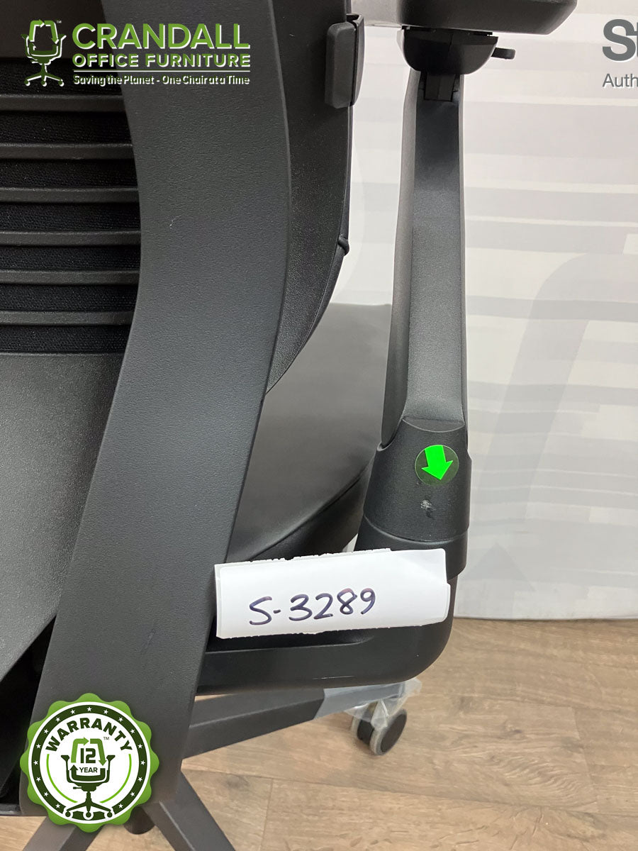 S-3289 - Steelcase Gesture - Grade B