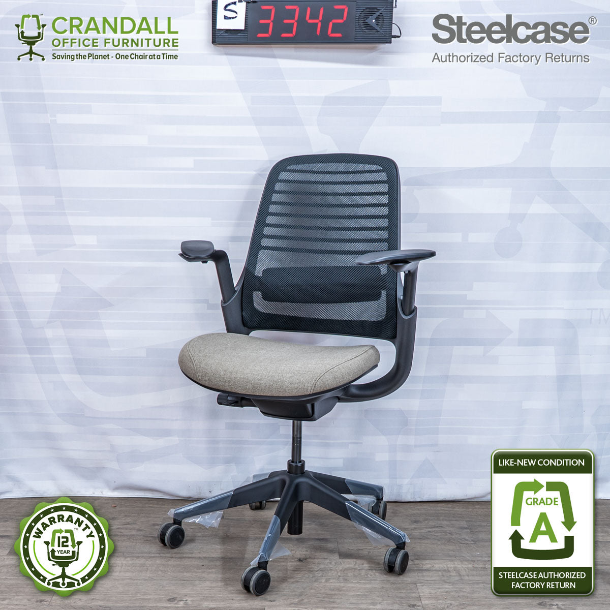 S-3342 - Steelcase Series 1 - Grade A