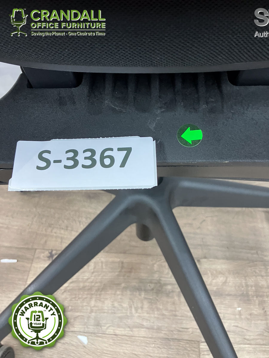 S-3367 - Steelcase Series 1 - Grade B