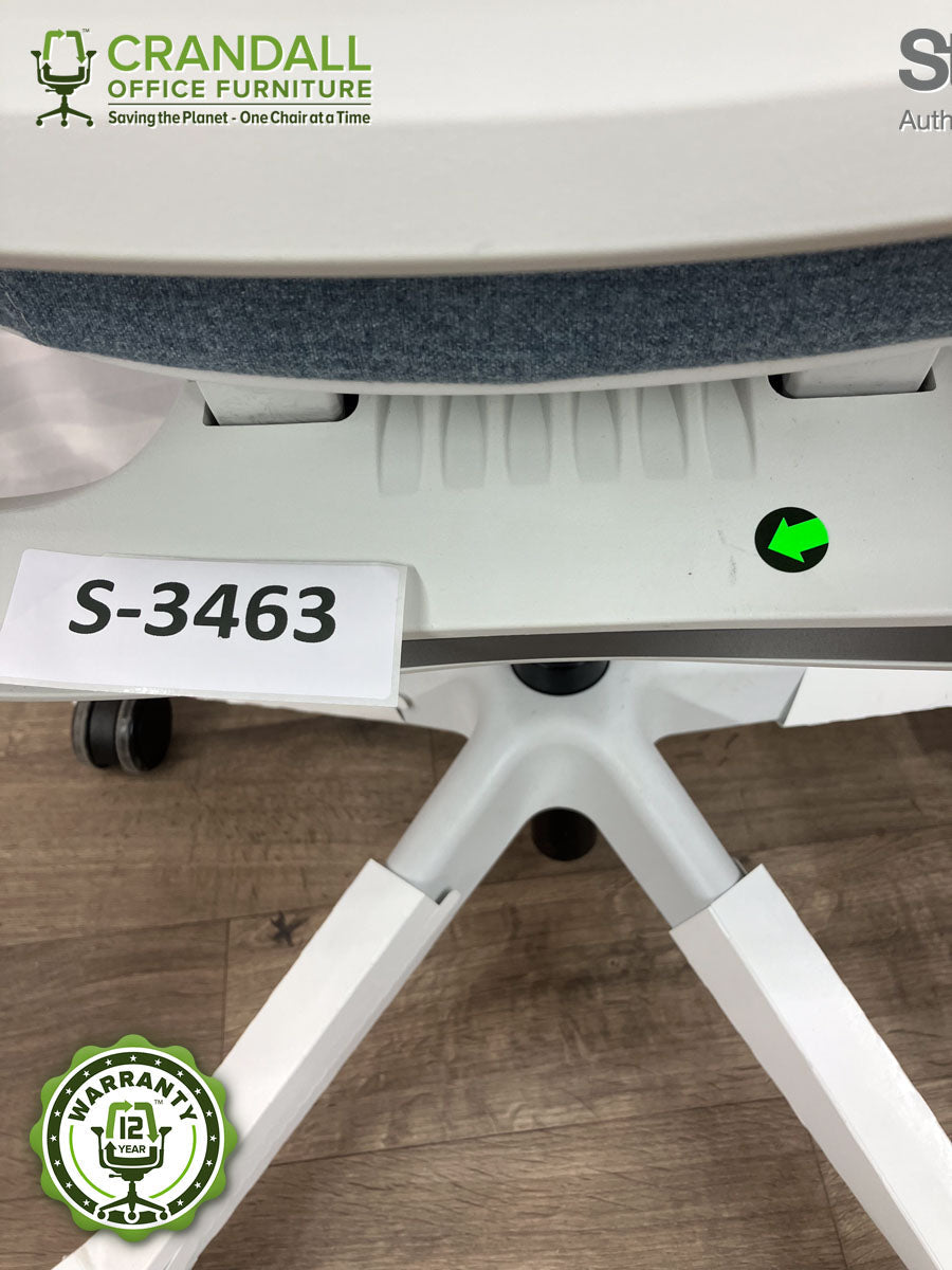 S-3463 - Steelcase Series 1 - Grade B