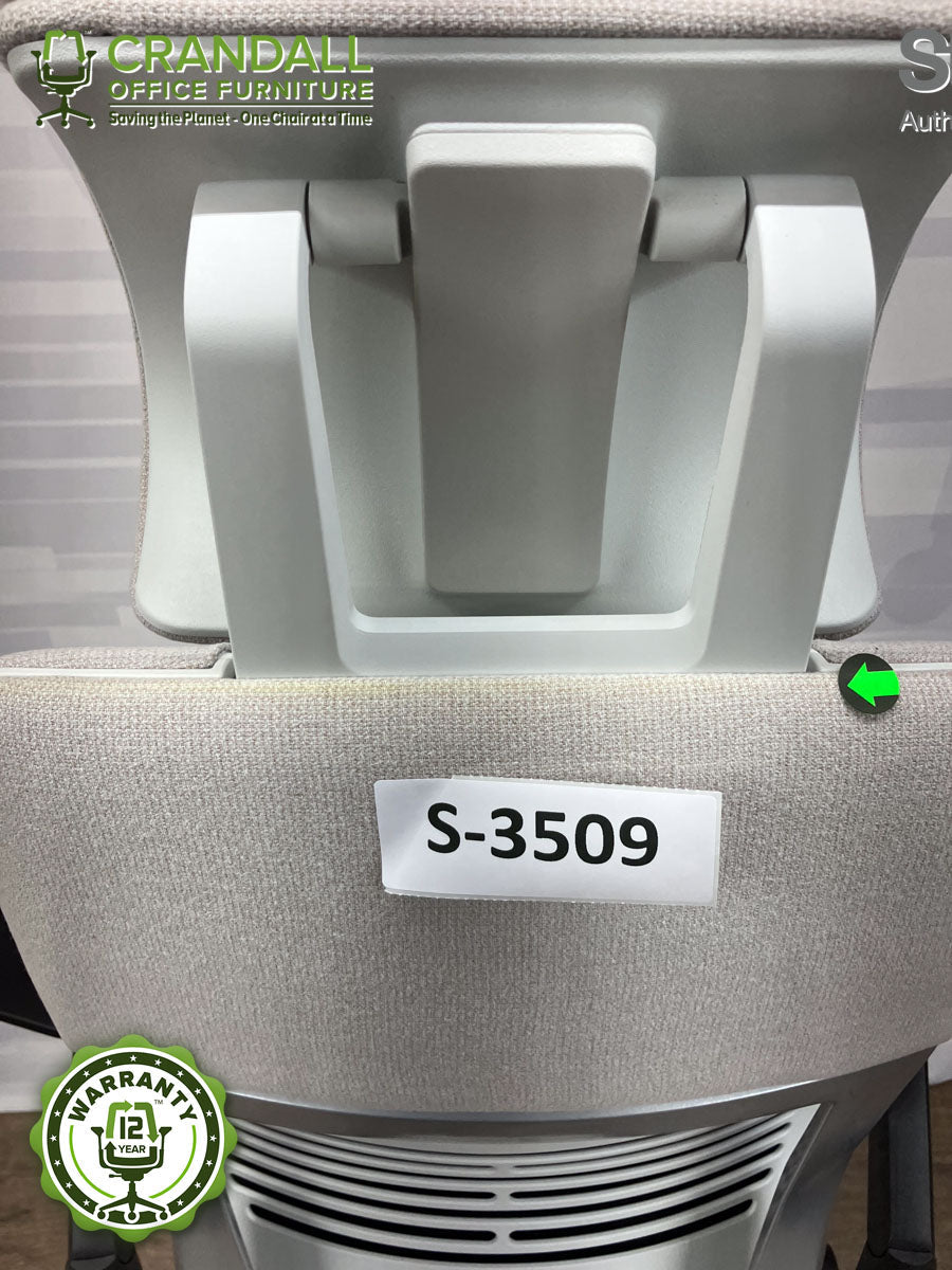 S-3509 - Steelcase Gesture with Headrest - Grade B