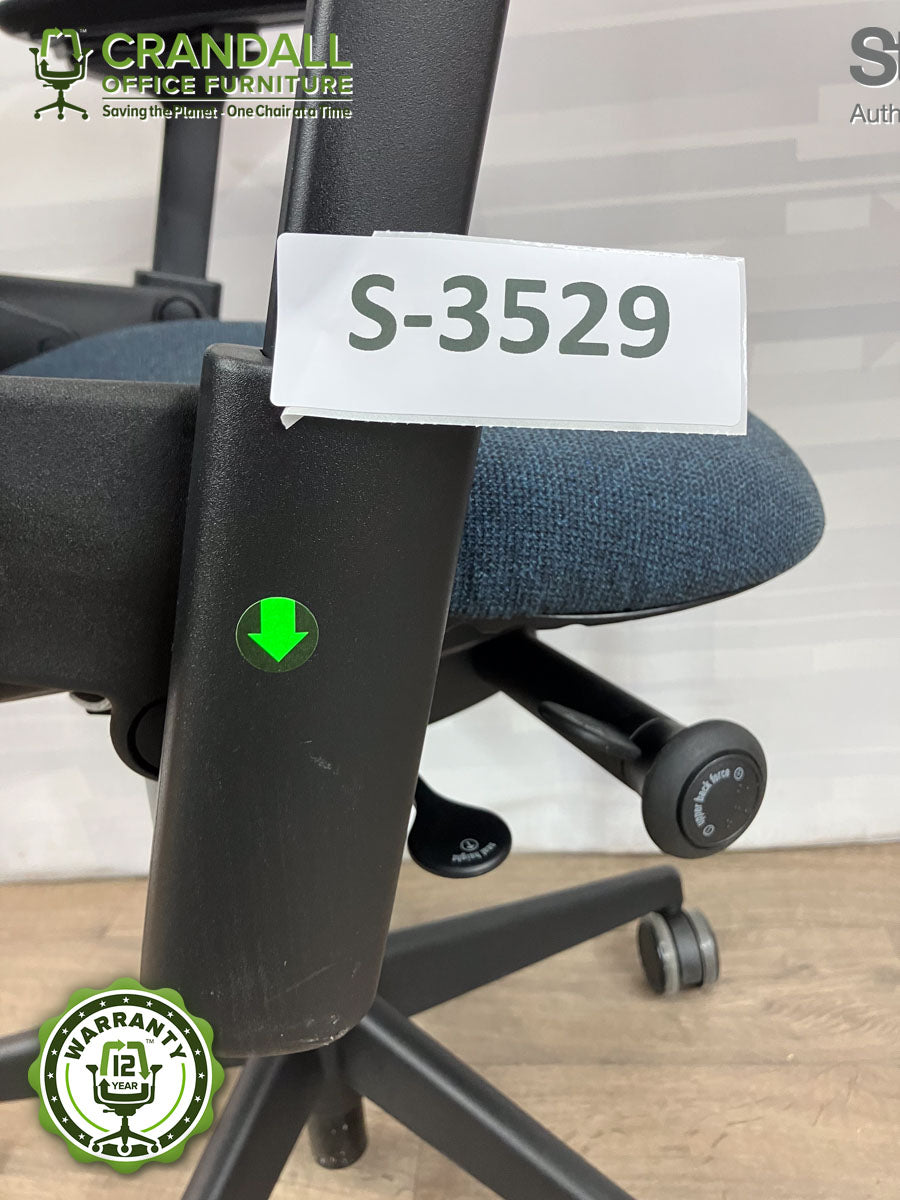 S-3529 - Steelcase V2 Leap - Grade B