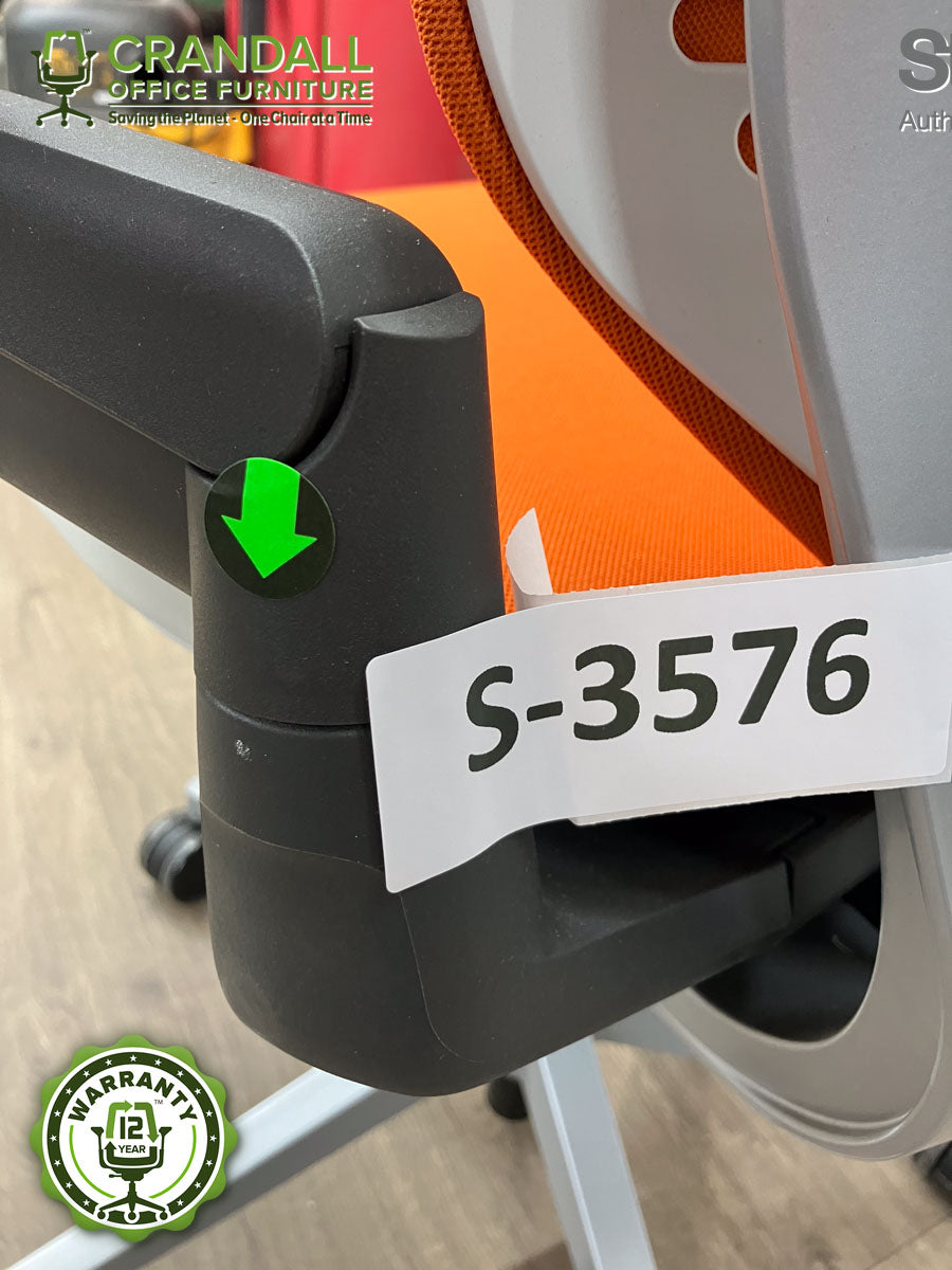 S-3576 - Steelcase Gesture - Grade B