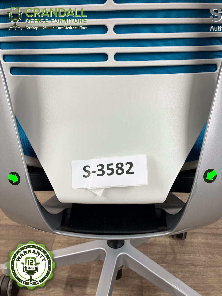 S-3582 - Steelcase Gesture - Grade B